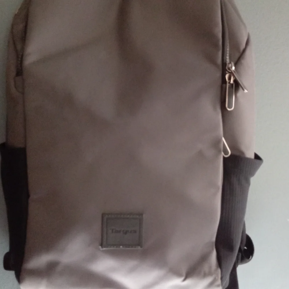 Targus Gray Nylon Backpack Laptop School Travel‎ Bag